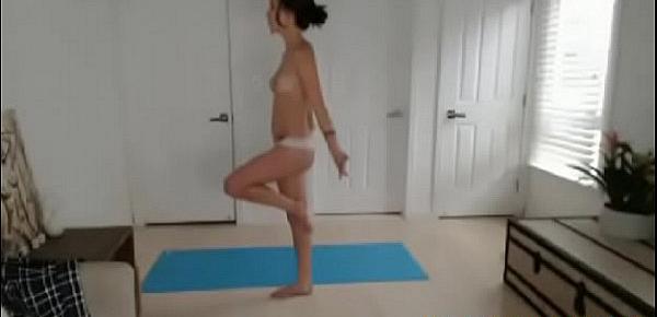  Malena Morgan Yoga Workout Training Flexible WebCamShow